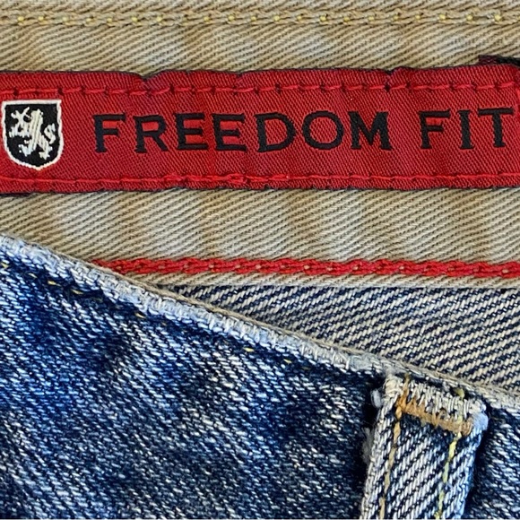 Tommy Hilfiger Red Label Premium Jeans for Men - Picture 7 of 9